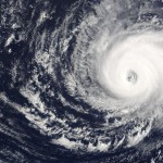 Oko hurikánu Kate zachycené z družice Terra, 4. října 2003.(NASA/GSFC)